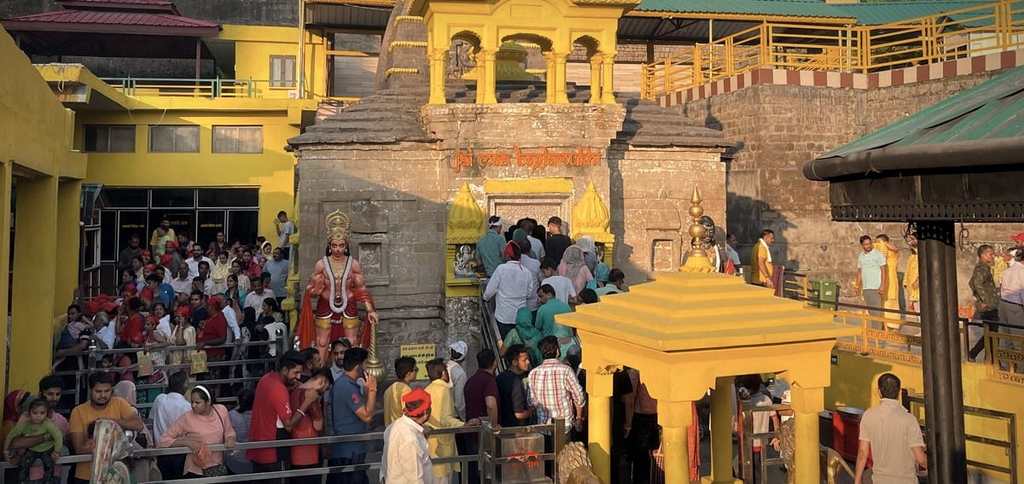 Maa Baglamukhi temple at Bankhandi, Kangra